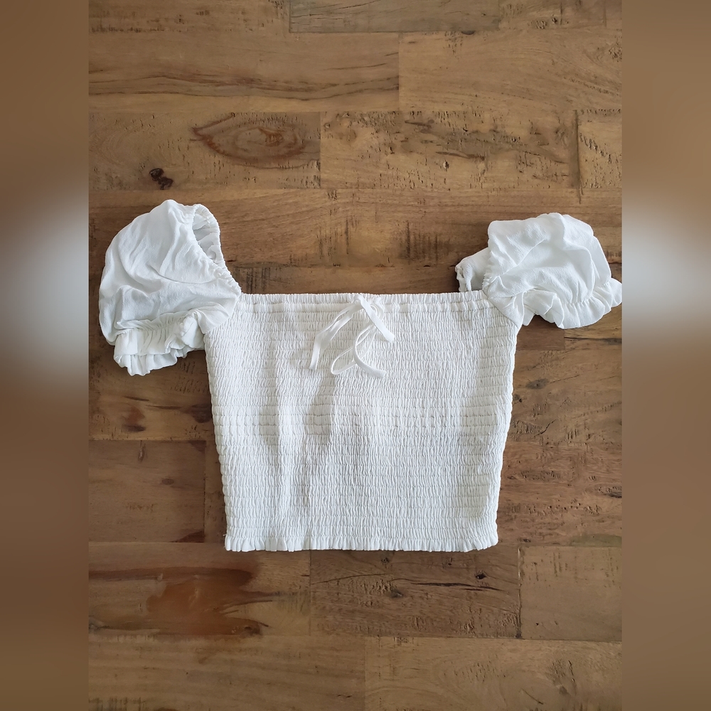 Aritzia Wilfred Smocked Blouse size XS